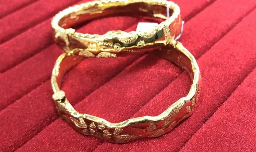 Vàng 980 là gì? Tìm hiểu chi tiết về loại vàng này