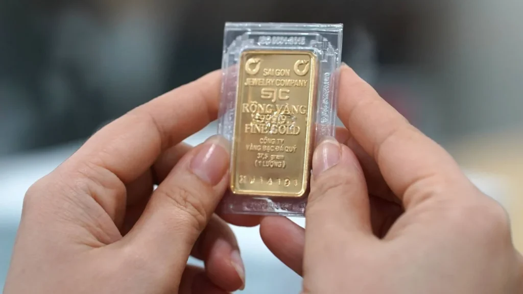 Mua vàng tích trữ nên mua loại nào? Có nên mua tích trữ thời điểm này?