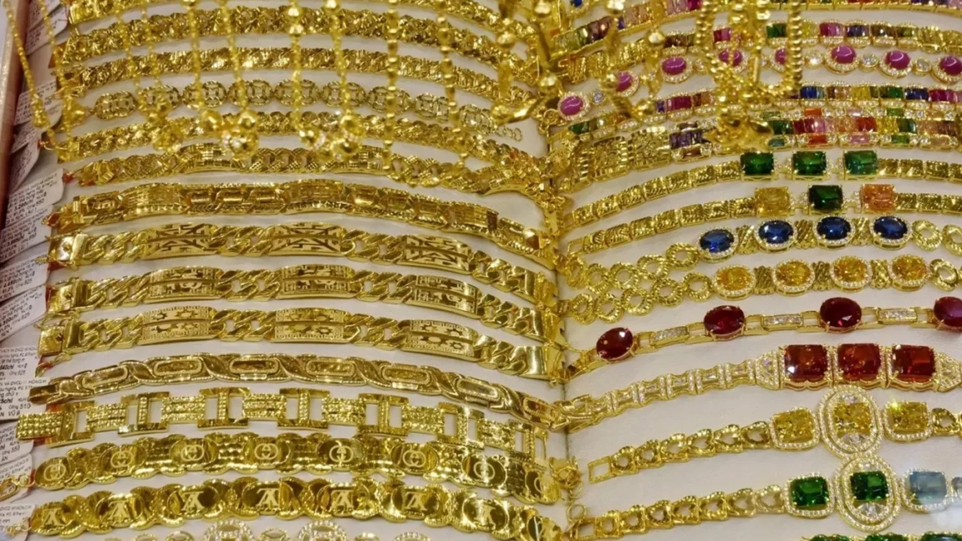 Xi Vàng Là Gì? Bí Mật Đằng Sau Quy Trình Xi Mạ Vàng